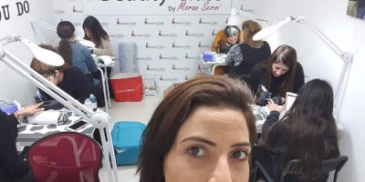 לימודי ציפוי לק ג'ל